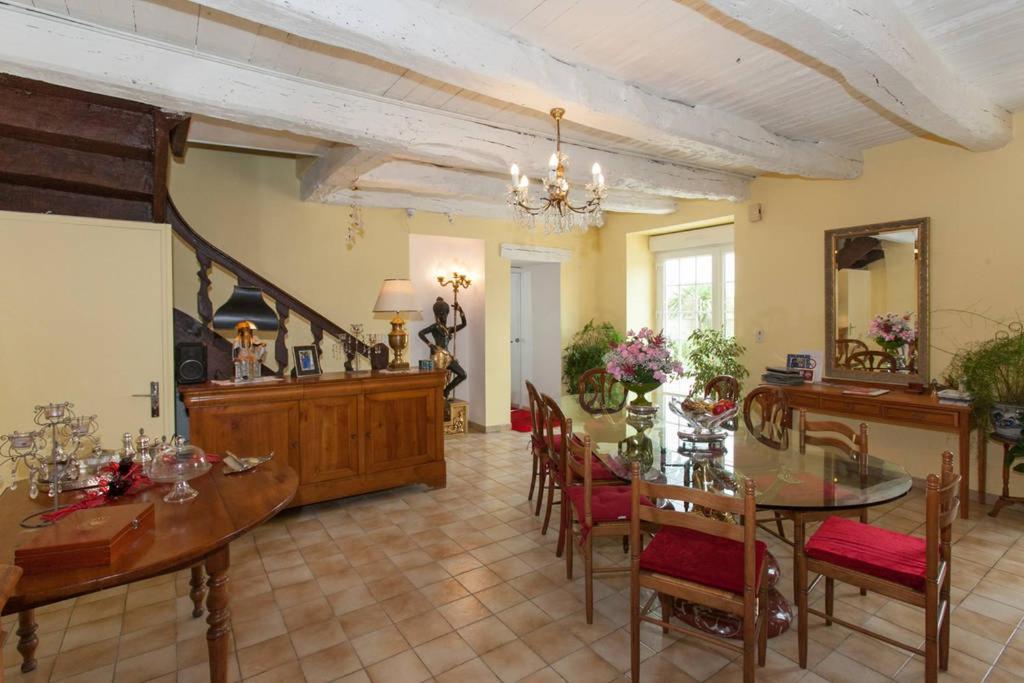 Chambres D'Hotes - Les Palmiers Corseul Buitenkant foto