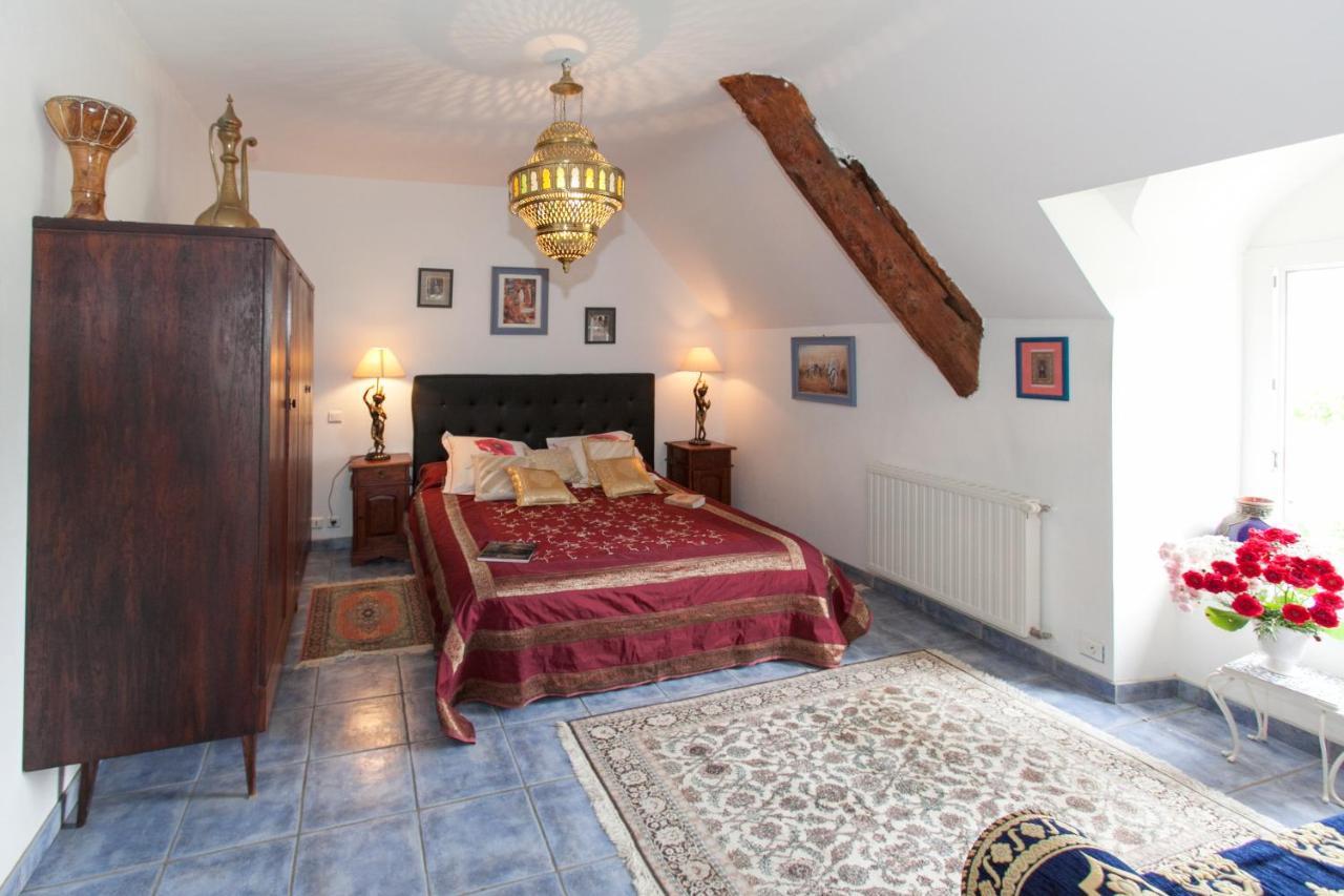 Chambres D'Hotes - Les Palmiers Corseul Buitenkant foto